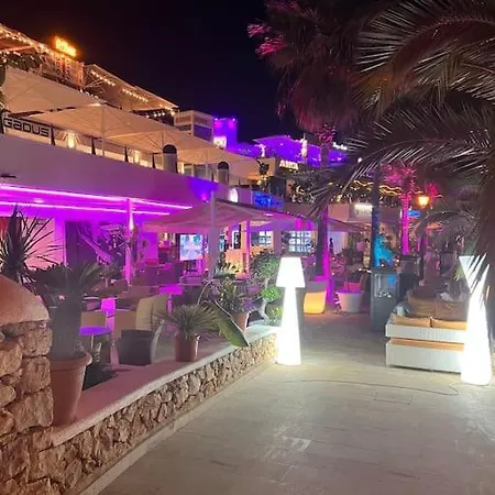 Great Penthouse With Pool And Private Roof Terrace Santanyi